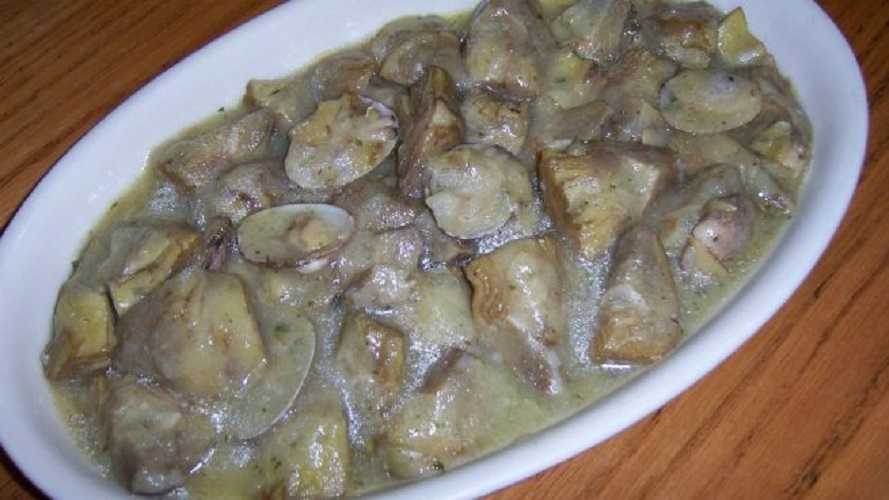 Alcachofas con almejas