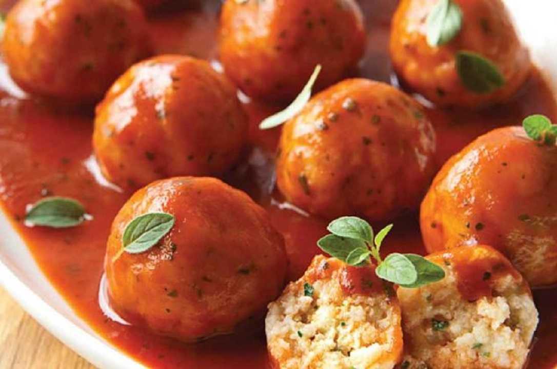 Albóndigas de pescado en salsa de tomate: deliciosa receta