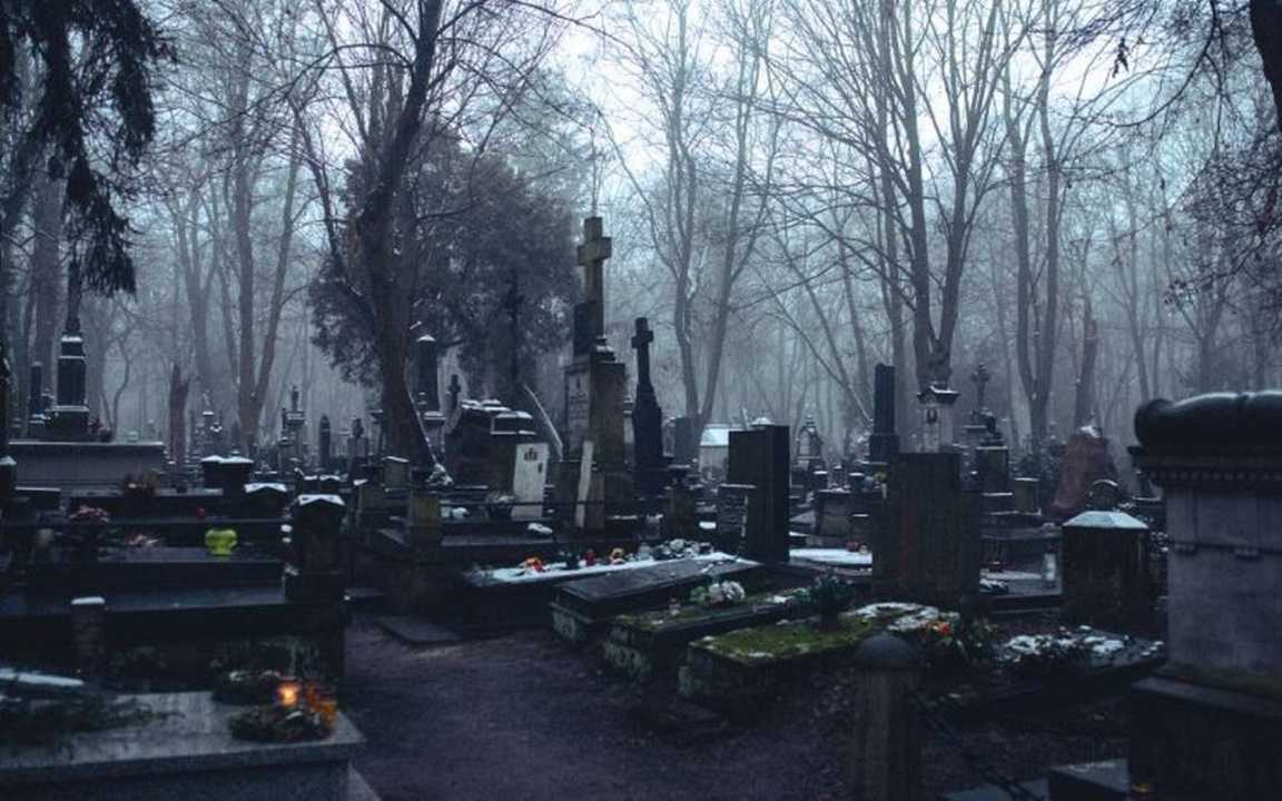 Cementerios y fantasmas | Relatos del lado oscuro