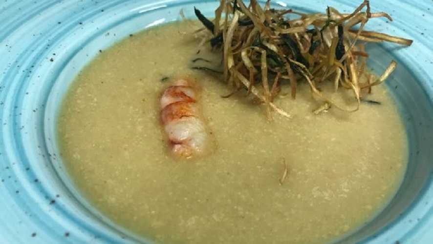 Sopa de cebolla con camarones