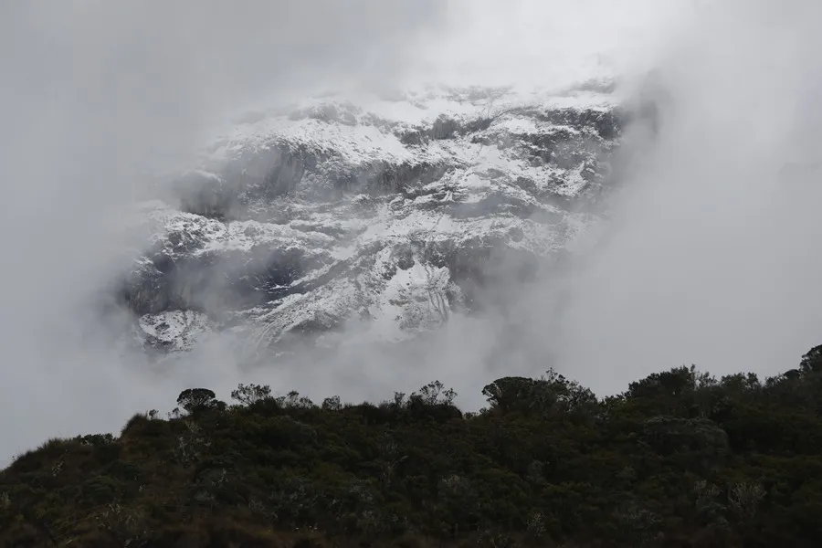 Fotografía del Volcán Nevado del Ruiz en Murillo (Colombia). EFE/ Ernesto Gúzman Jr.