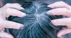 Elimina las canas con este truco casero y solo 3 ingredientes