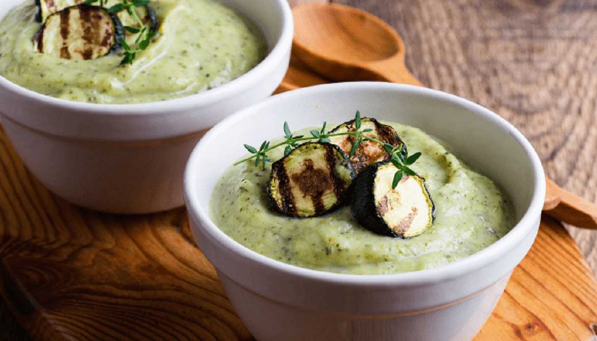 Crema de calabacín y puerros: sabrosa receta para cenar