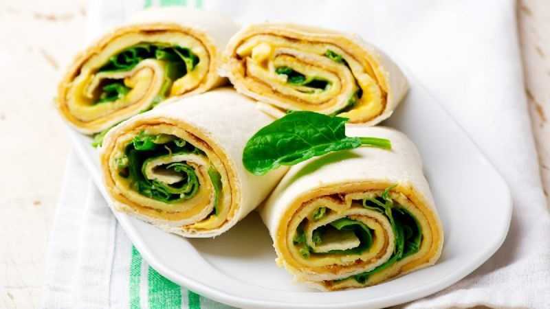 Rollitos de huevo y espinacas