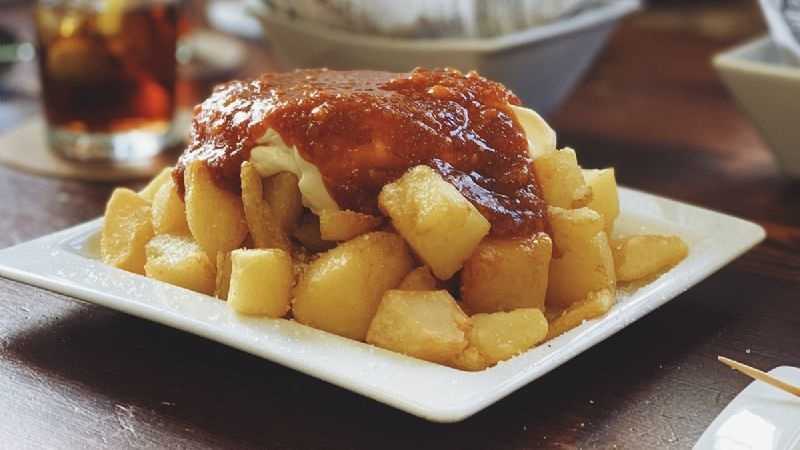 Papas con chile de árbol