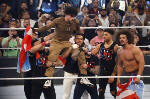 El cantante Bad Bunny se presenta en una pelea de la WWE Backlash 2023 contra su compatriota Damian Priest. EFE/ Thais Llorca