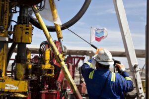 Chevron apunta a impulsar la producción de petróleo de Venezuela