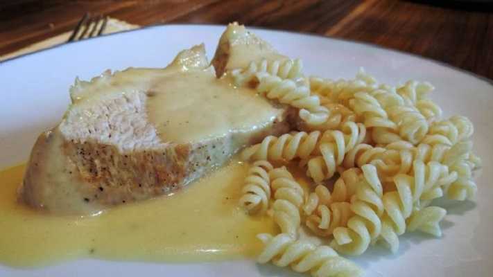 Pechugas de pollo con crema de mostaza