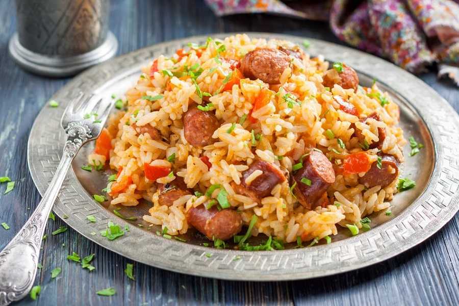 Arroz con salchichas: prepara esta rica receta para el almuerzo