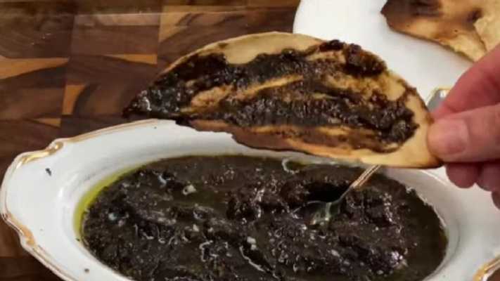 Salsa de chile chipotle quemado