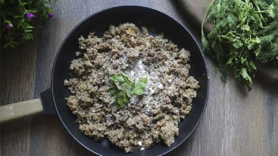Tabulé de coliflor y fresa: rica receta para la cena