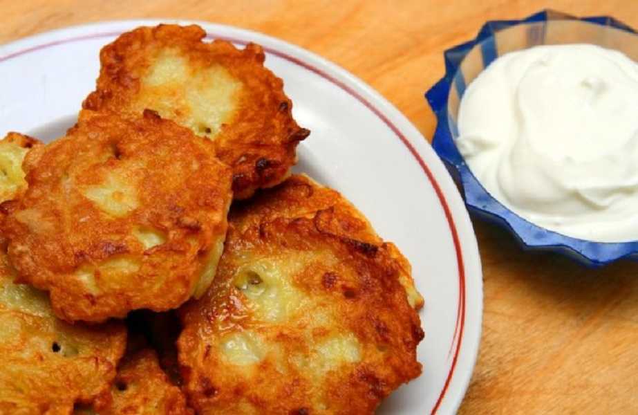 Tortitas de papa rellenas de queso panela: rica para tu almuerzo