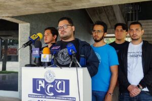 Mendoza llamó a todos los votantes a que asistan nuevamente a la universidad para participar en las elecciones