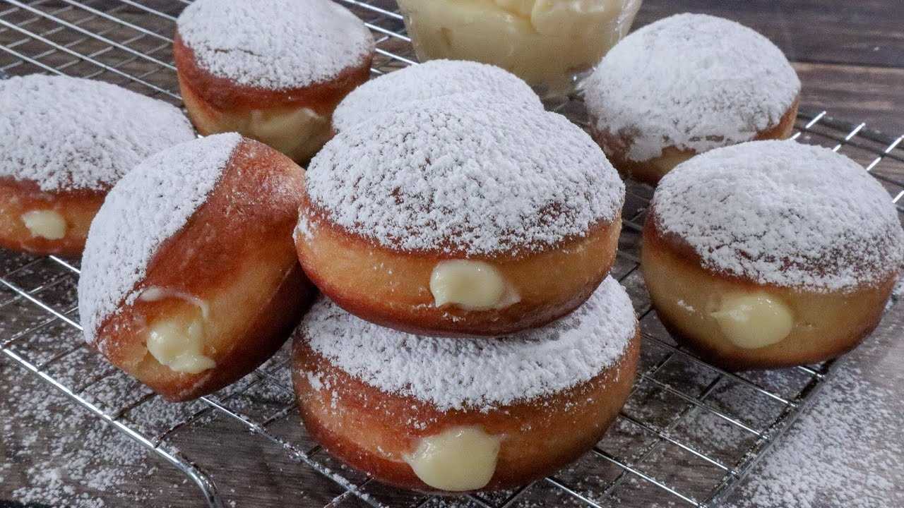 Donas rellenas de crema pastelera: sabrosas para la merienda