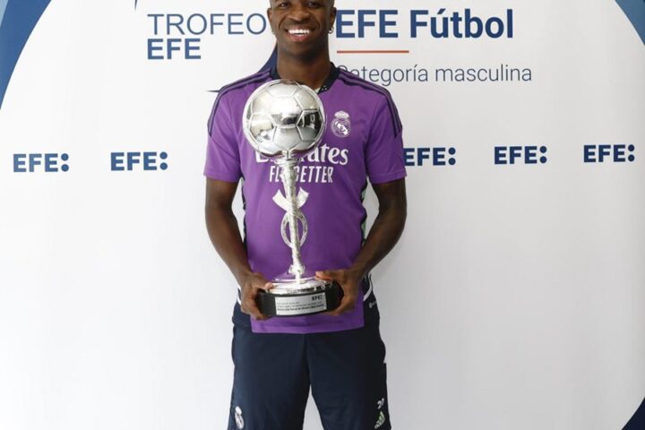 El brasileño Vinícius Junior ha sido galardonado con el XXXIII Trofeo EFE al mejor jugador Iberoamericano. EFE