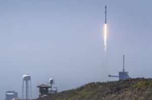 La misión Euclid Telescope despega a bordo de un cohete Falcon 9 de SpaceX en el Centro Espacial Kennedy. EFE/EPA/CRISTOBAL HERRERA-ULASHKEVICH