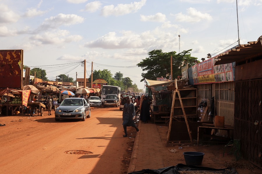 Una calle de un mercado en Niamey, Níger, 29 de julio EFE/EPA/Issifou Djibo