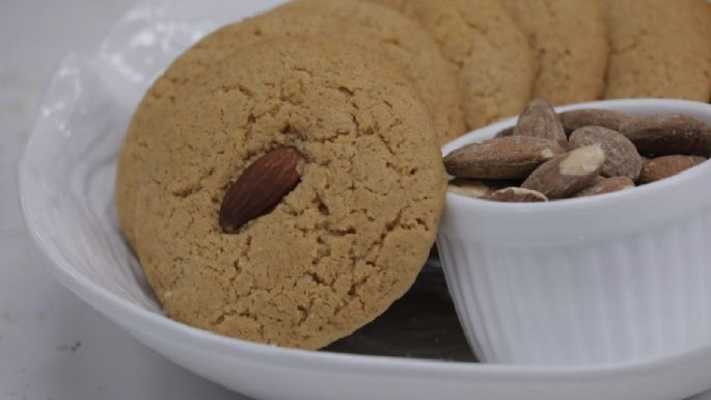 Galletas con crema de almendras