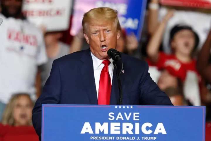 El expresidente de EE.UU. Donald Trump, en una fotografía de archivo. EFE/David Maxwell