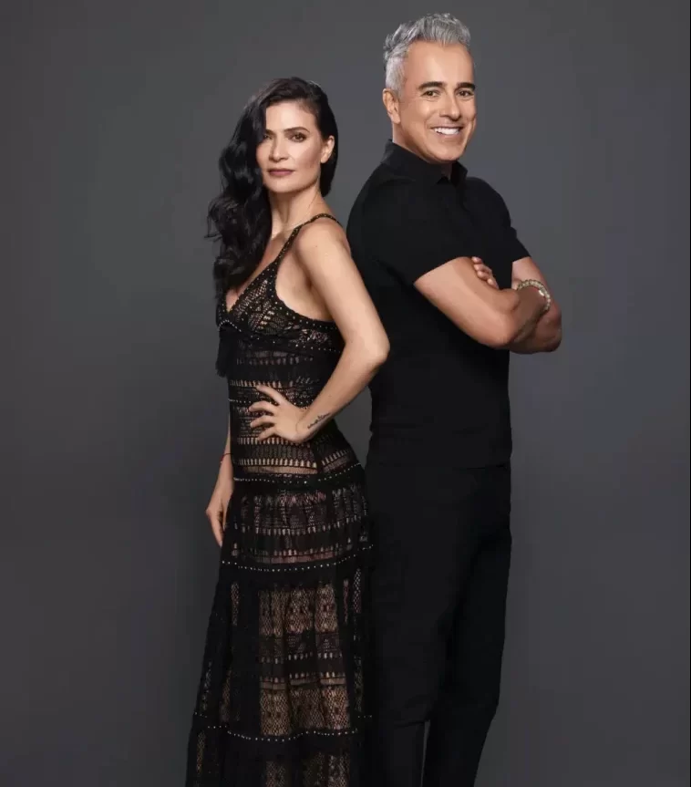 Fotografía cedida por Hernán Puentes donde aparece la actriz Ana María Orozco y el actor Jorge Enrique Abello que interpretarán los papeles principales de la serie "Betty la fea". EFE/Hernán Puentes