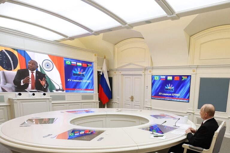 El presidente ruso, Vladimir Putin, interviene por videoconferencia en la cumbre de los BRICS. EFE/EPA/Mikhael Klimentyev/Sputnik/Kremlin Pool