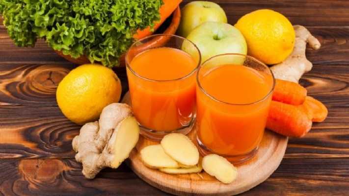 Jugo de zanahoria con manzana verde