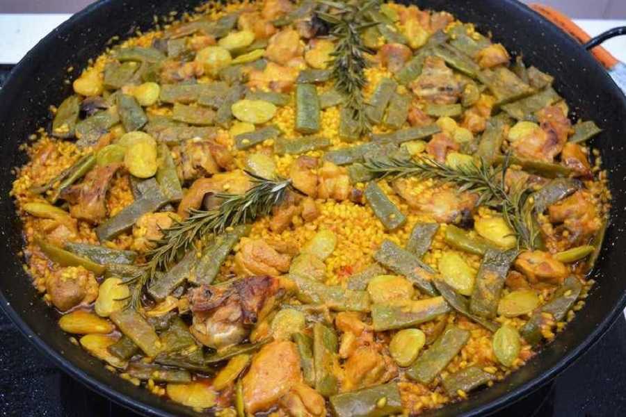Paella valenciana: prepara esta sabrosa receta y disfruta en familia