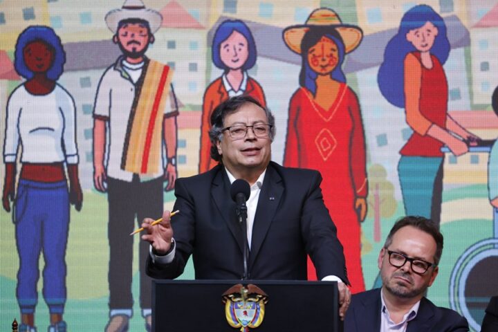 El presidente de Colombia, Gustavo Petro, durante la instalación del Comité Nacional de la Participación, en Bogotá (Colombia). EFE/ Mauricio Dueñas Castañeda