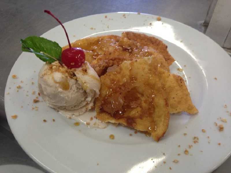 Buñuelos con helado de vainilla: así puedes preparar este postre