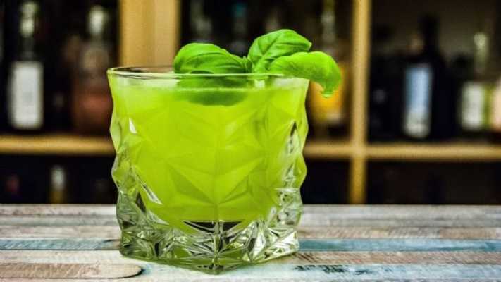 Mocktail de pepino con coco