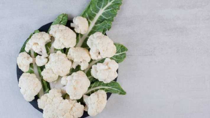 Coliflor al vapor con mantequilla
