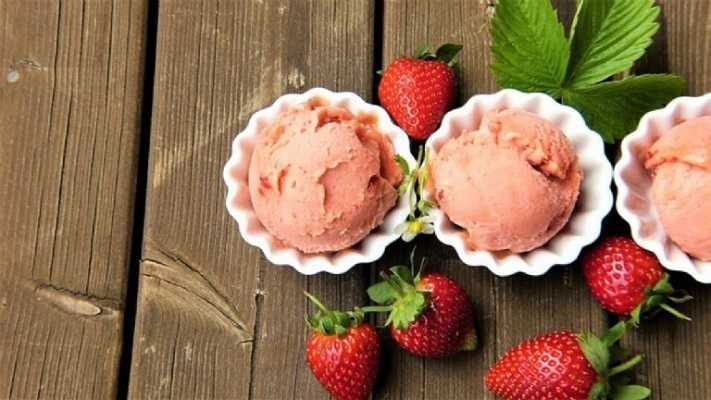 Nieve de fresa natural