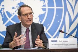 La misión de la ONU documenta más crímenes, violaciones y torturas de tropas rusas en Ucrania. EFE/EPA/MARTIAL TREZZINI