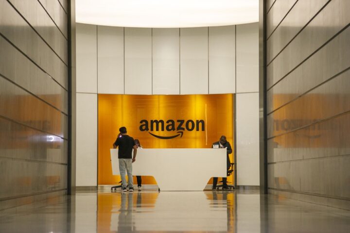 Amazon gana 19.801 millones de dólares hasta septiembre - CURADAS