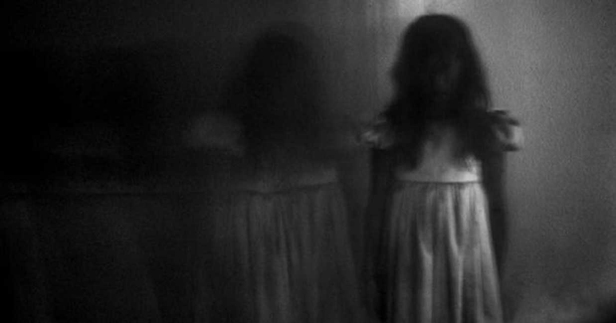 Una niña fantasma | Relatos del lado oscuro