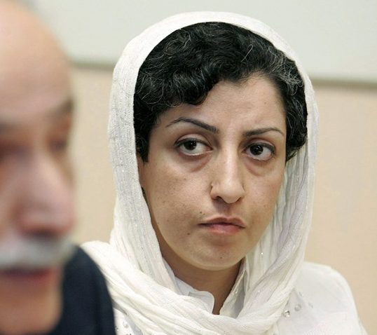 La activista iraní pro-derechos humanos Narges Mohammadi en una imagen de archivo. EFE/Magali Girardin.