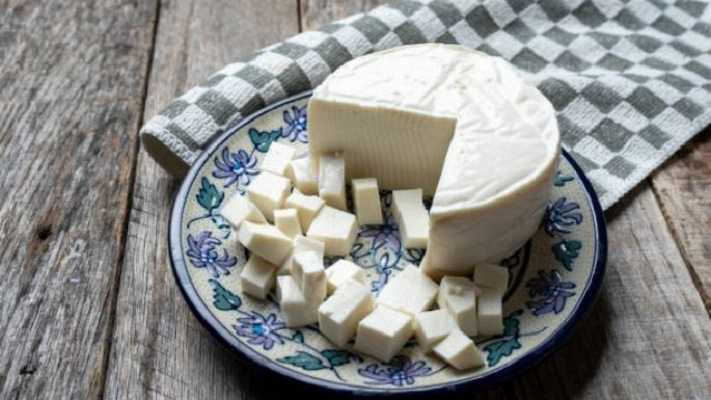 Tostadas de panela con pico de gallo