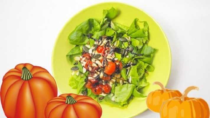 Ensalada de calabaza con arándanos deshidratados
