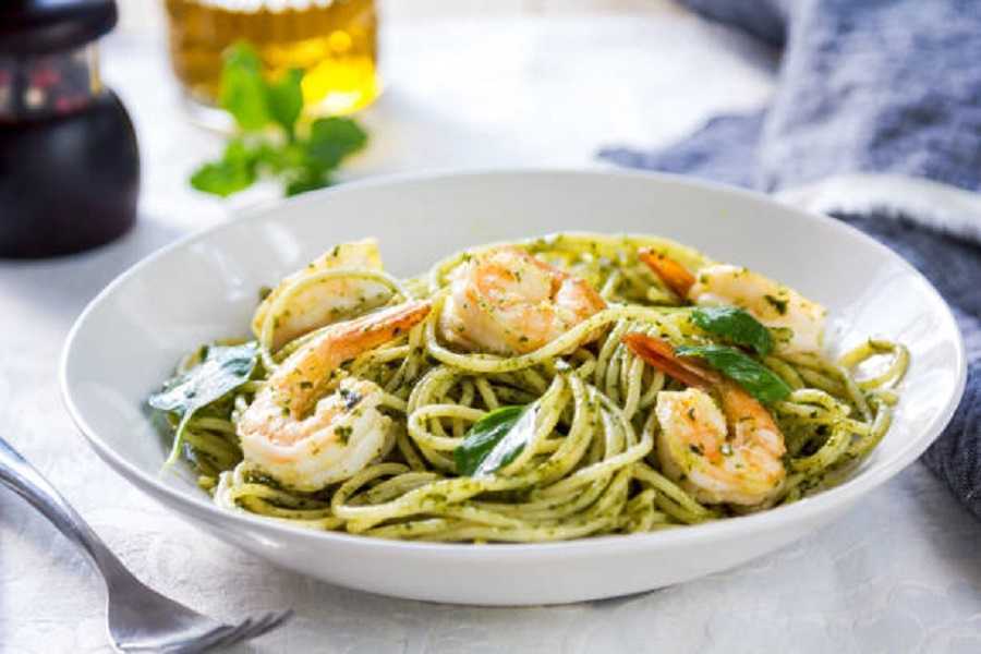 Espagueti verde con camarones: comparte y disfruta esta receta