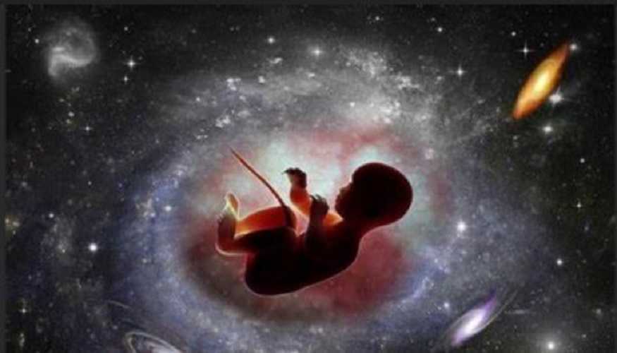 Bebé en el espacio
