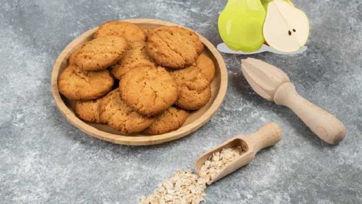 Galletas de pera con arándanos y avena