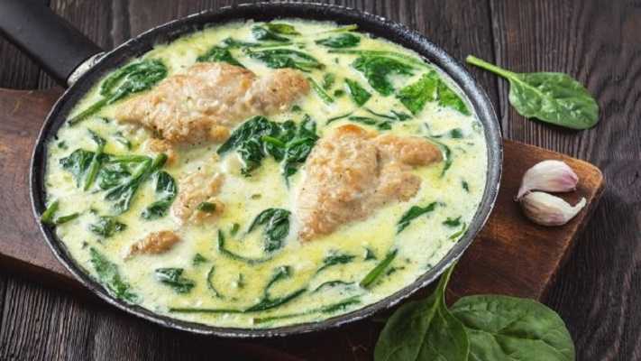 Pollo en crema de espinacas