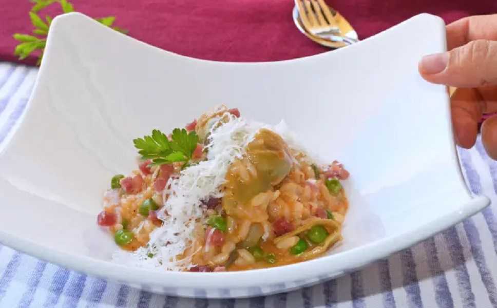 Risotto de alcachofas y guisantes: delicioso plato para la cena