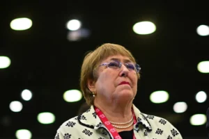 La expresidenta chilena Michelle Bachelet (2006-2010 y 2014-2018), participa en la apertura del "Diálogo Anual de Políticas 2023 - Repensar el desarrollo social para las personas y el planeta", impulsado por el Club de Madrid, el 13 de noviembre de 2023 en el Palacio de Itamaraty en Brasilia (Brasil). EFE/André Borges