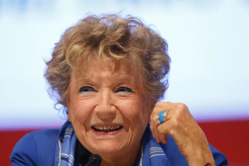 La italiana Dacia Maraini habla en la 37 edición de la Feria Internacional del Libro (FIL) 2023, en Guadalajara, Jalisco (México). EFE/Francisco Guasco