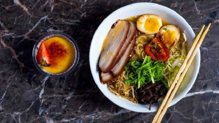 Ramen con tocino