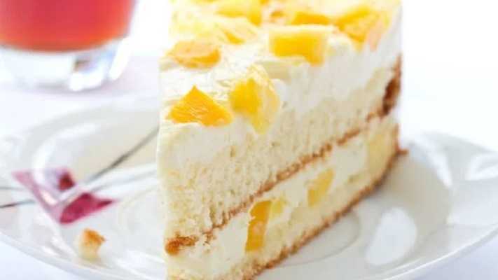 Pastel de queso con piña
