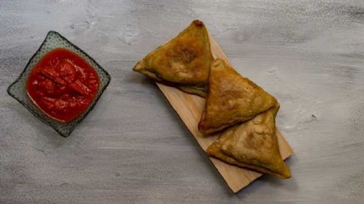 Chilaquiles rellenos de queso