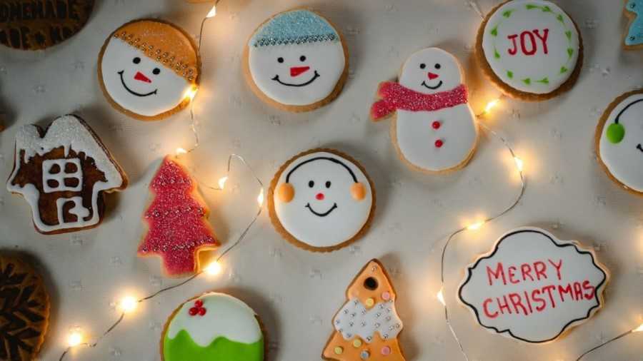 Galletas con forma de muñecos de nieve