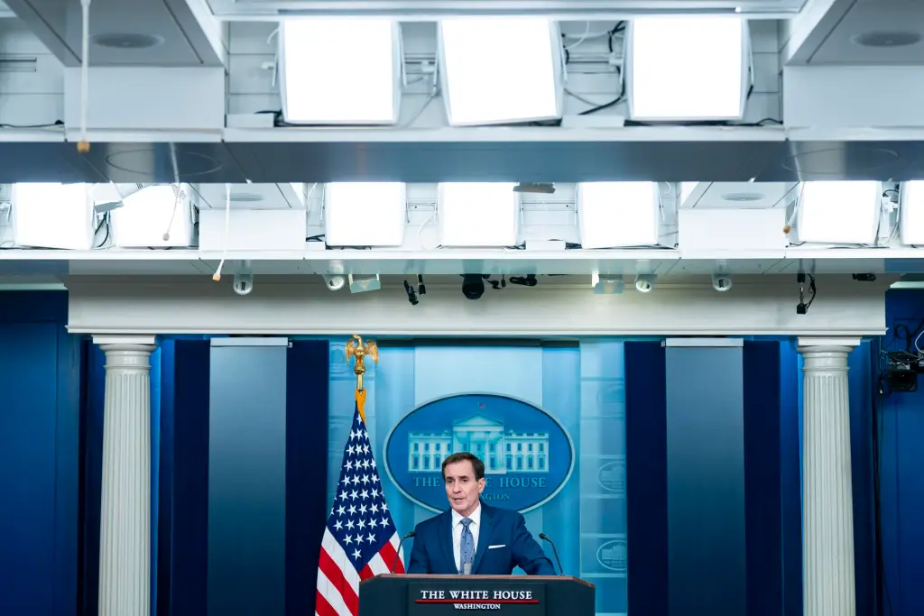 El portavoz del Consejo de Seguridad de la Casa Blanca, John Kirby, habla en rueda de prensa, este 13 de diciembre de 2023, en Washington. EFE/Al Drago/Pool
